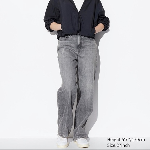 Uniqlo Wide Straight Jeans - Picture 1 of 5